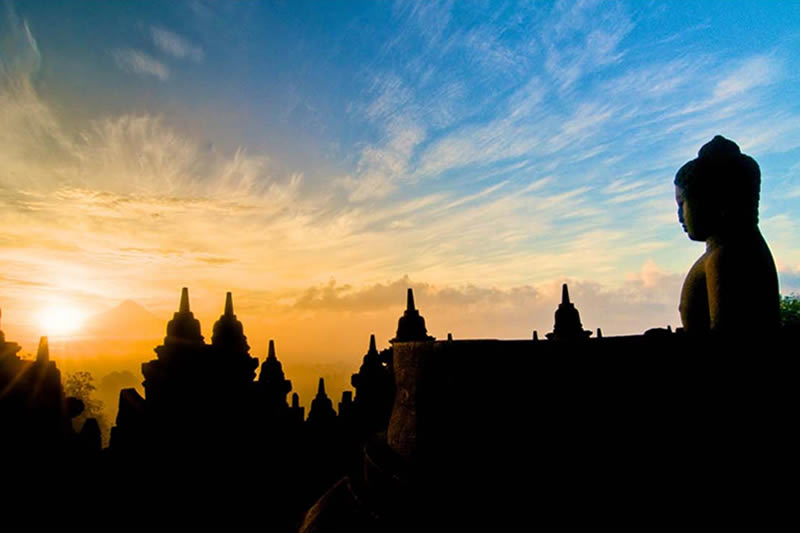 Borobudur Sunrise at Manohara